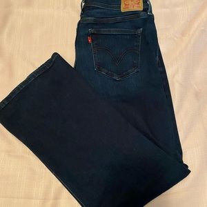 women’s levi’s